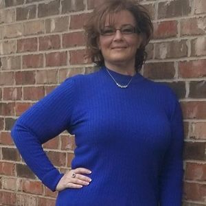 Meet your Posher, Dena